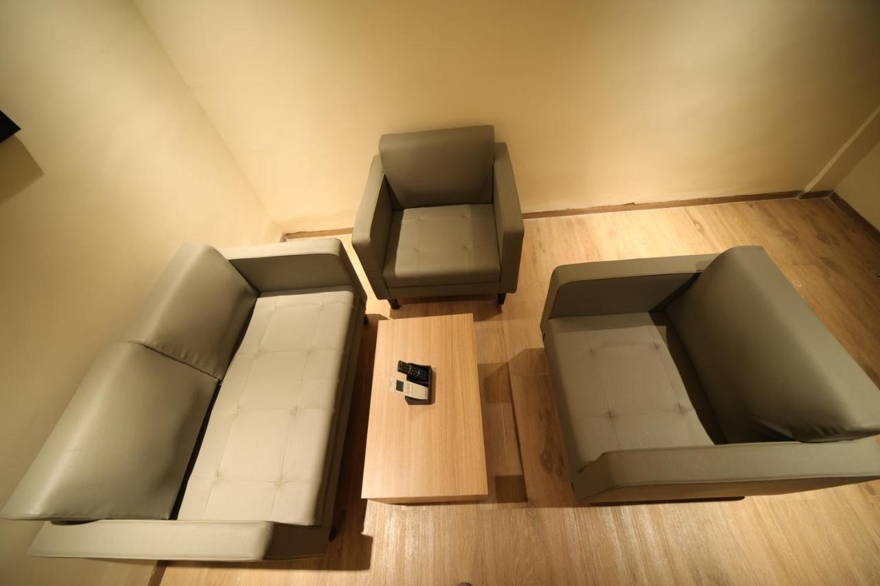 Hotel Marigold Bhuvanesvar Kültér fotó