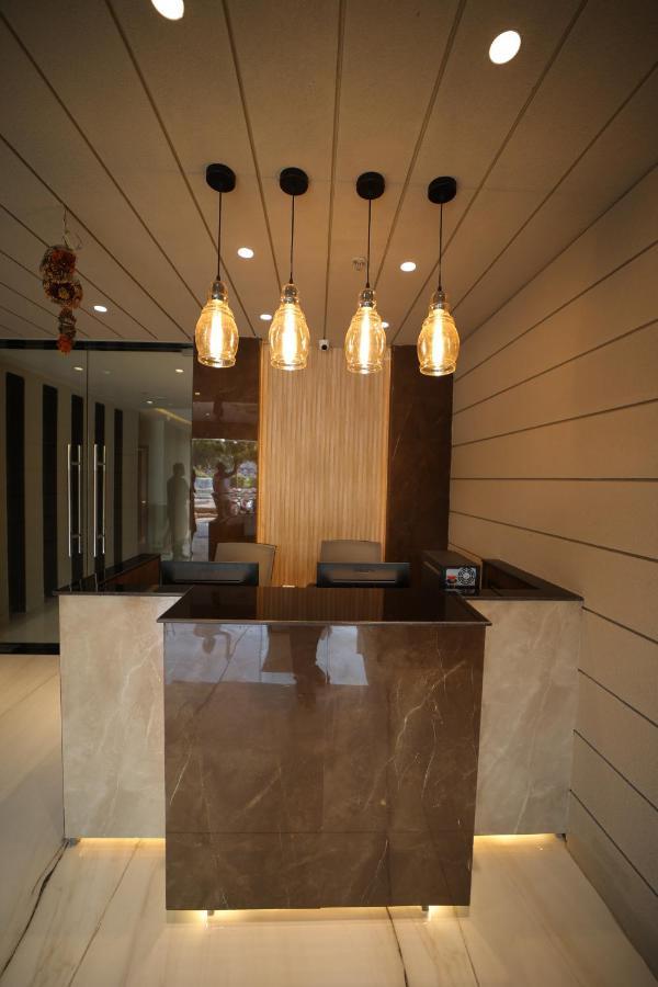 Hotel Marigold Bhuvanesvar Kültér fotó